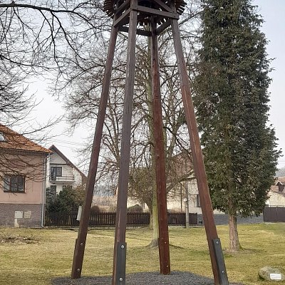 Dřevěná zvonička Lhota